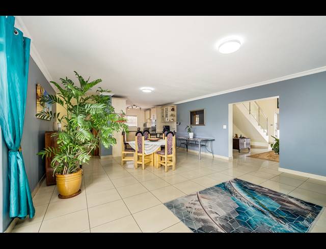 6 BEDROOM HOUSE FOR SALE IN ROUXVILLE